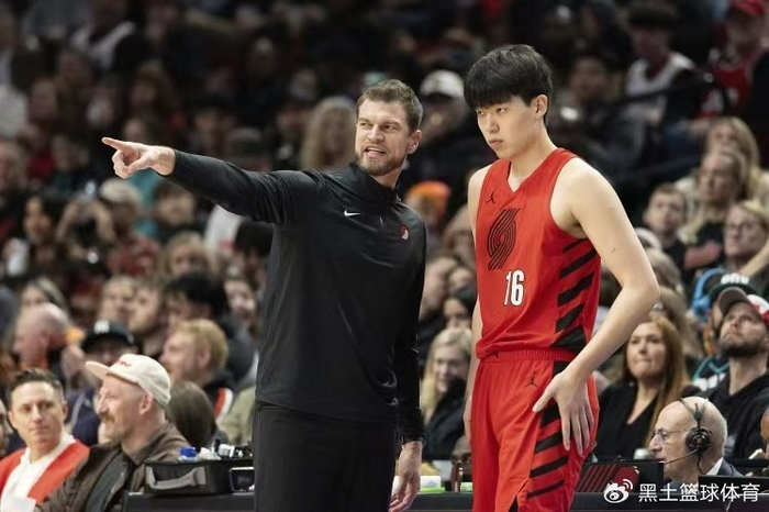 开云体育官方app-杨瀚森全程没动手仍吃技犯!白扔2000美元太冤枉,主帅盛赞:很踏实|开拓者|里斯|华盛顿奇才队|杨翰森|体育赛事讨论_新浪体育_新浪新闻